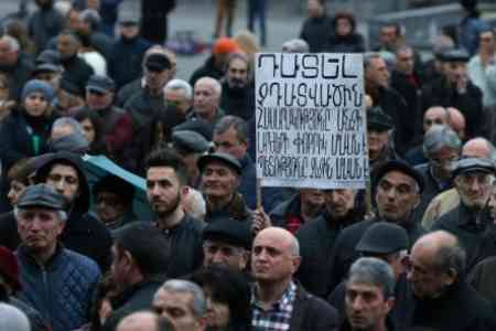 Родственники жертв событий 1 марта 2008 года призывают всех граждан Армении принять участие в шествии, которое намерен провести премьер-министр